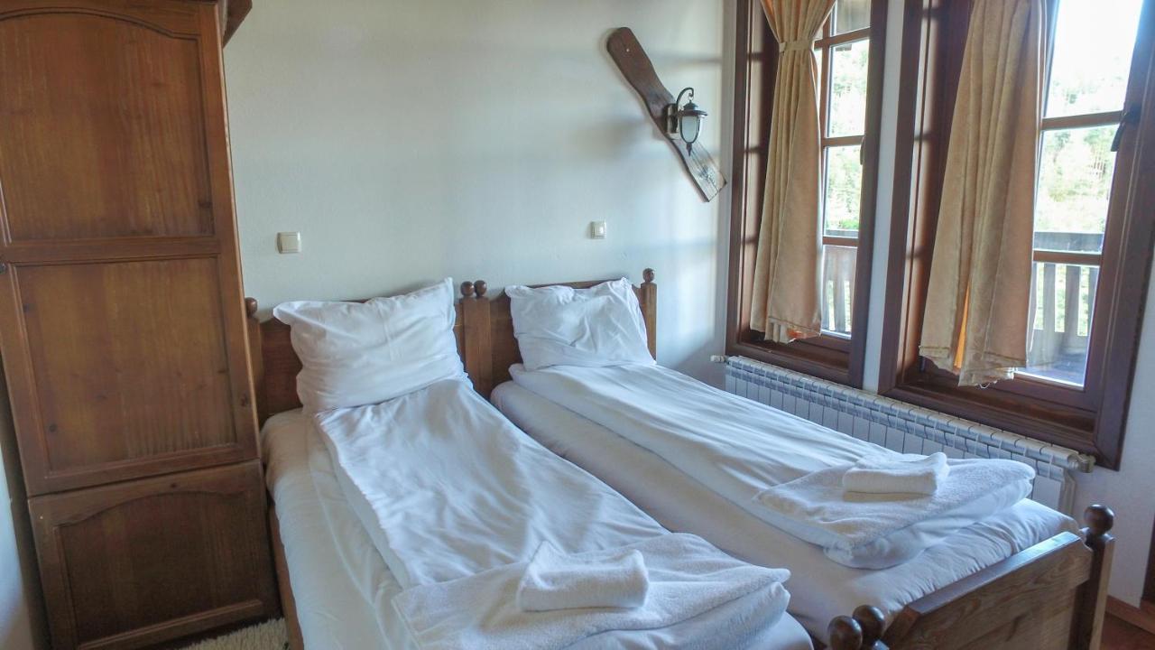 Leshtenski Rai Guest House Extérieur photo