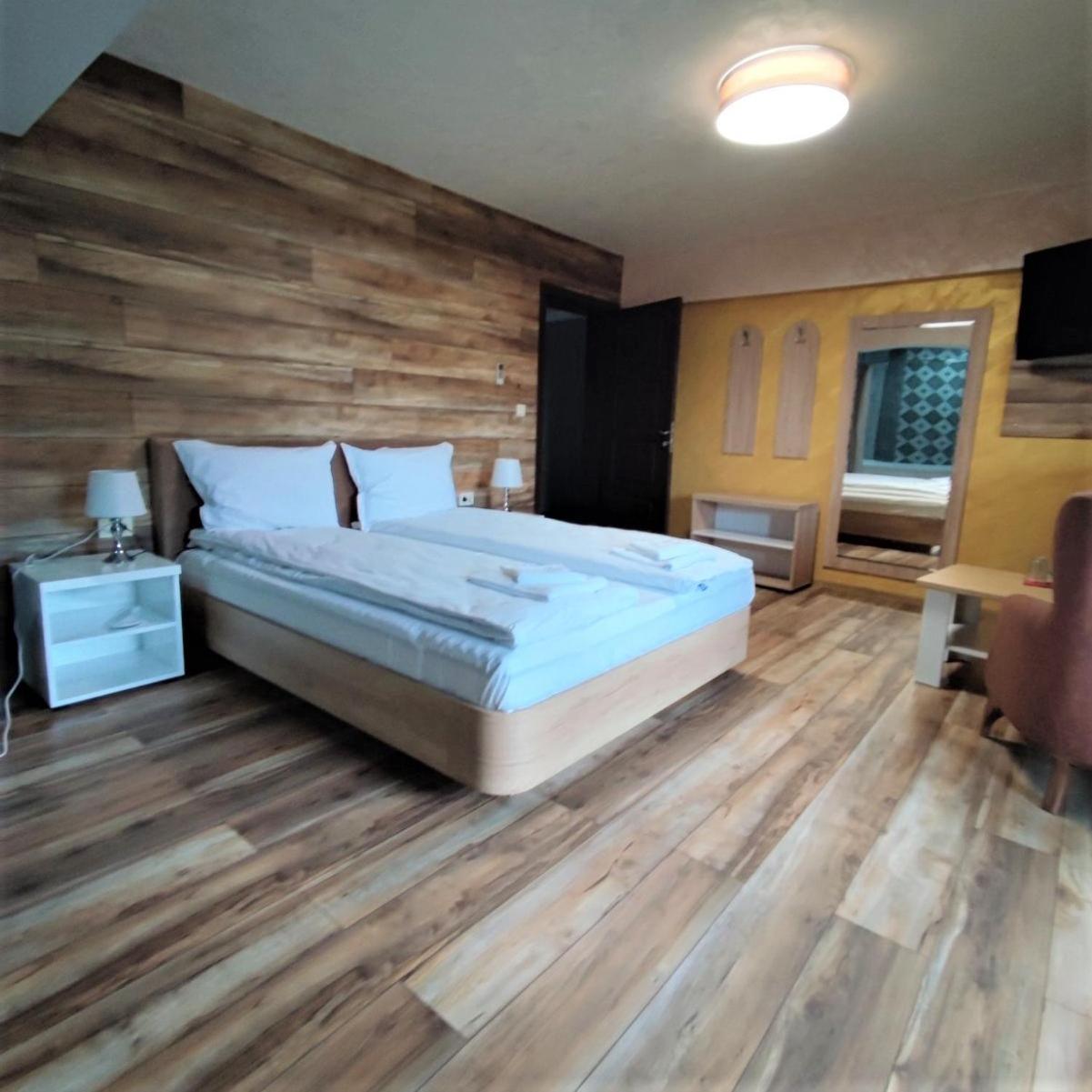 Leshtenski Rai Guest House Extérieur photo